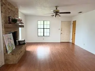 202 E Houston Street, George West, TX 78022 - Image #3