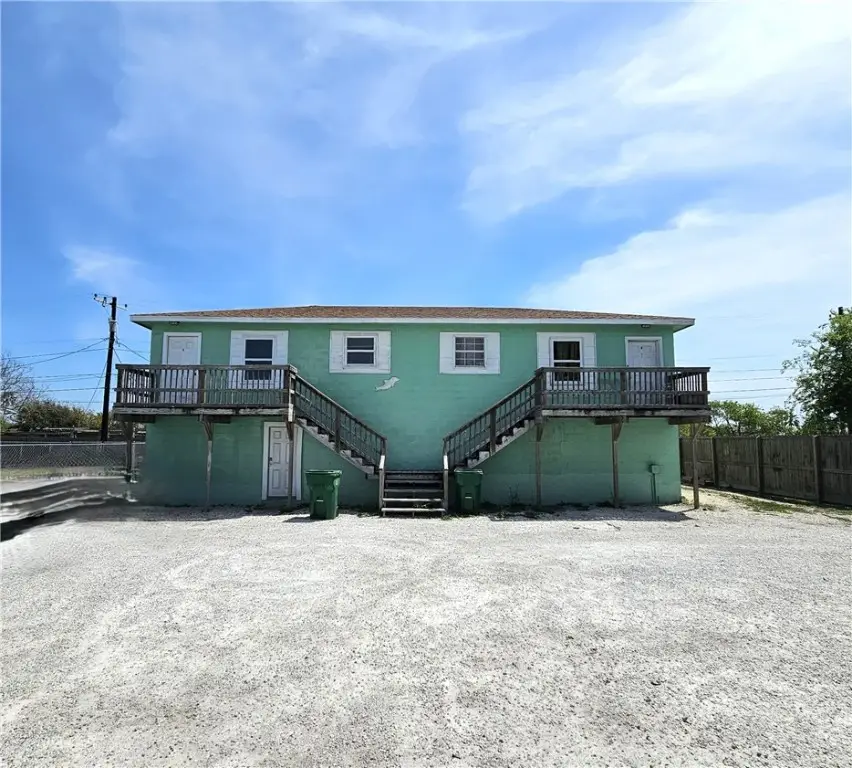 745 S Arch Street, Aransas Pass, TX 78336 - Image #2