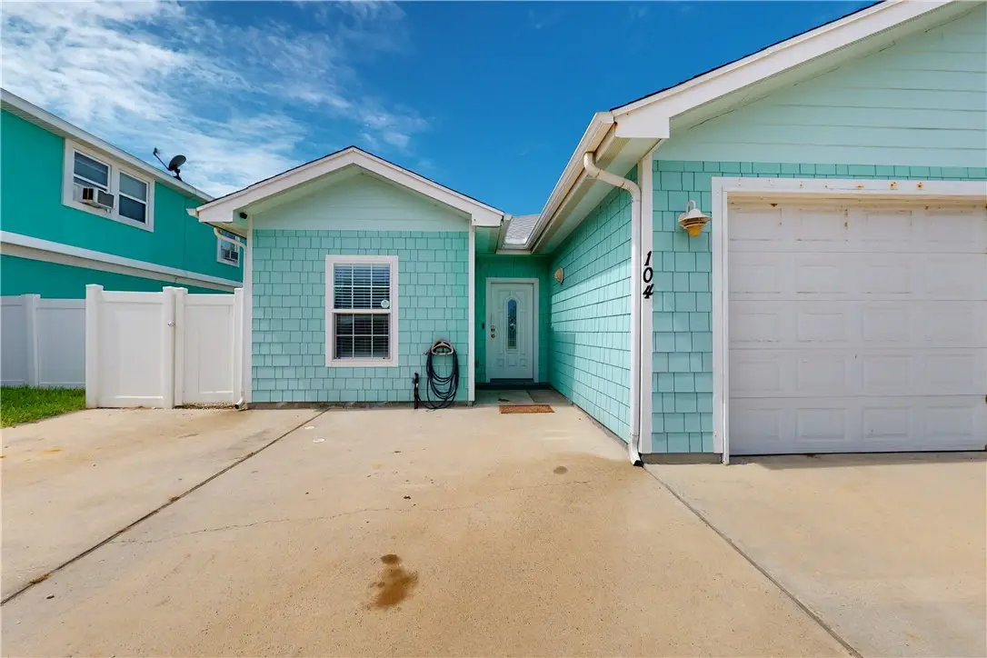 699 Morgan Circle #104, Port Aransas, TX 78373 - Image #1