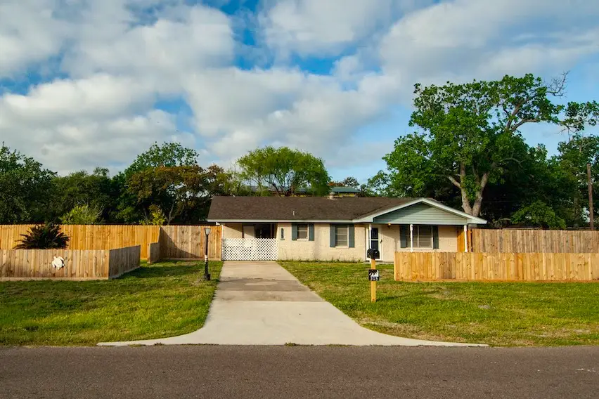 315 W Greenwood, Aransas Pass, TX 78336 - Image #1