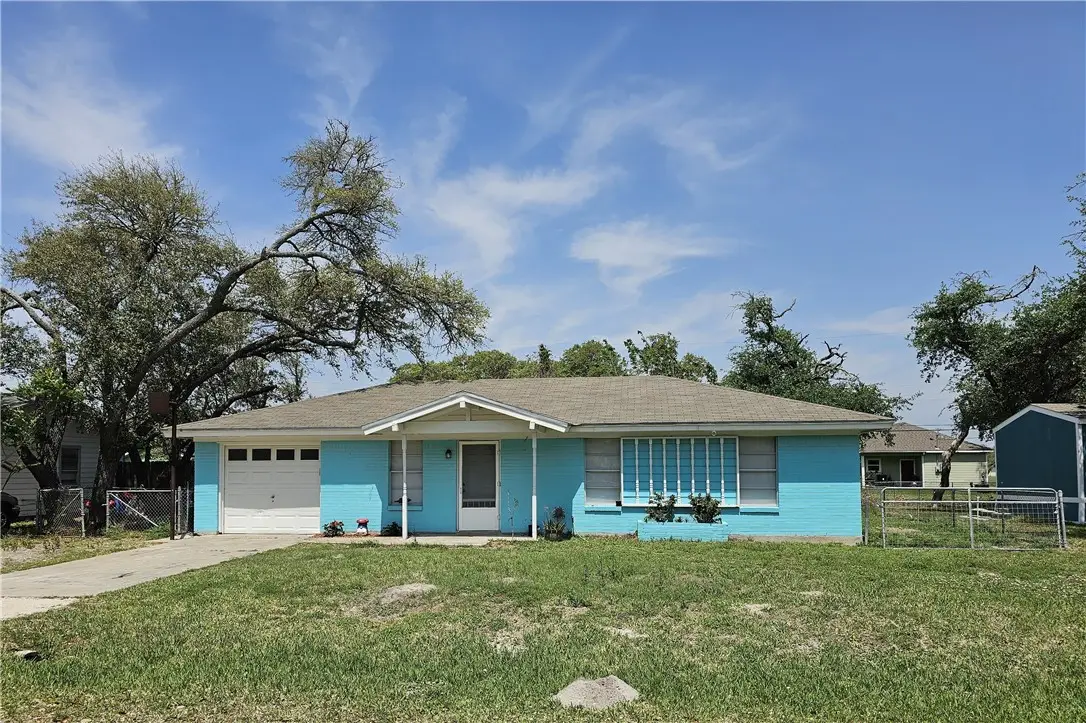 1330 Redbird Drive, Rockport, TX 78382 - Image #1