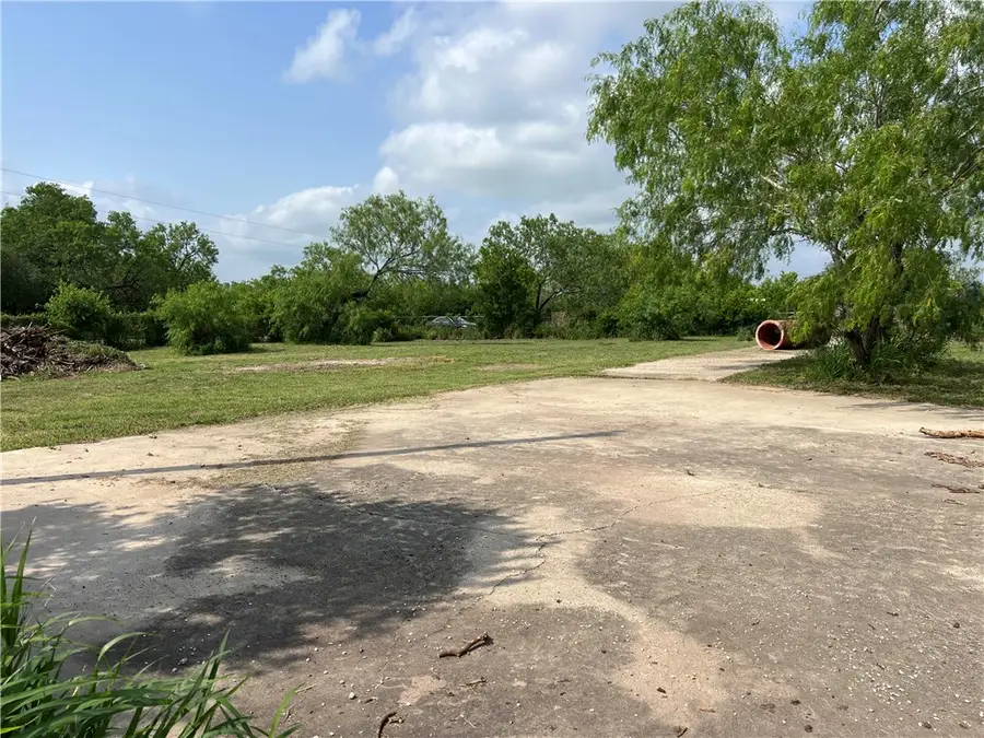 109 Pawnee, Sandia, TX 78383 - Image #2