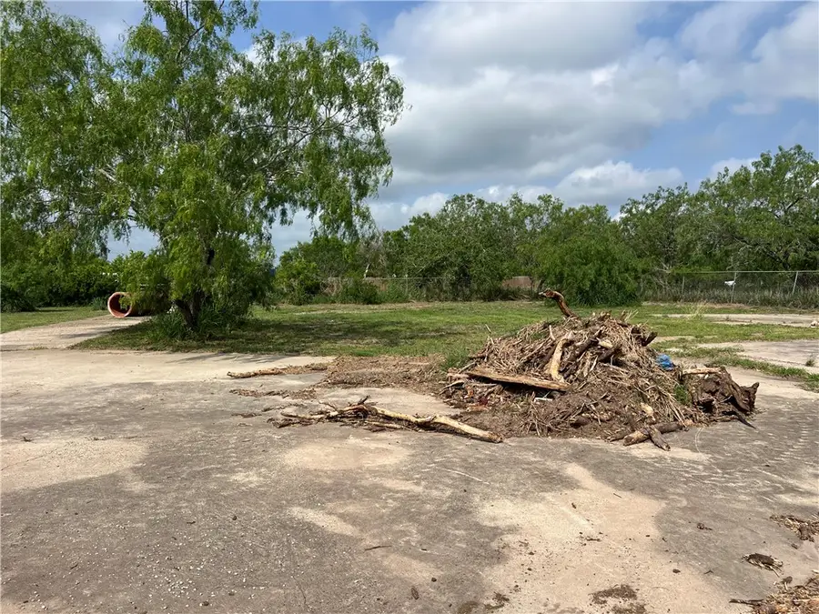 109 Pawnee, Sandia, TX 78383 - Image #3