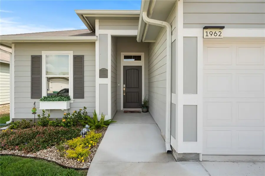 1962 Lighthouse Lakes Lane, Aransas Pass, TX 78336 - Image #3