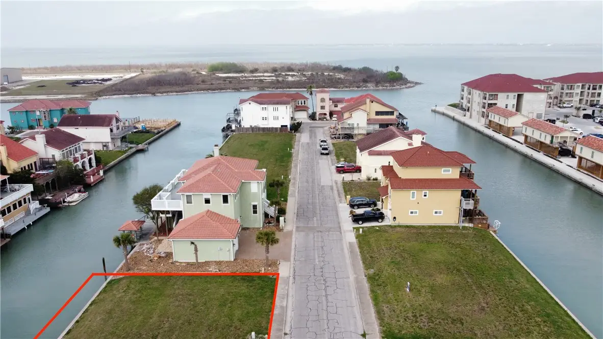 713 Kings Point, Corpus Christi, TX 78402 - Image #1