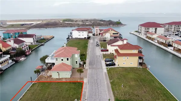 713 Kings Point, Corpus Christi, TX 78402