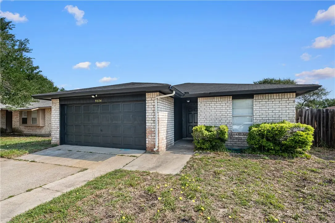 9574 Goldfinch, Corpus Christi, TX 78418 - Image #1