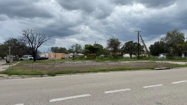 801 Hamilton Street, Sinton, TX 78387 - Image #2