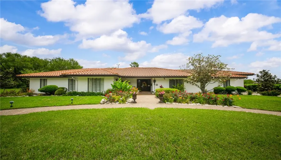 14 Hewit Drive, Corpus Christi, TX 78404 - Image #2