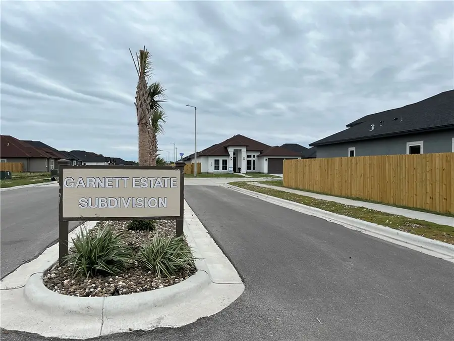 104 Amethyst Street, Portland, TX 78374 - Image #2