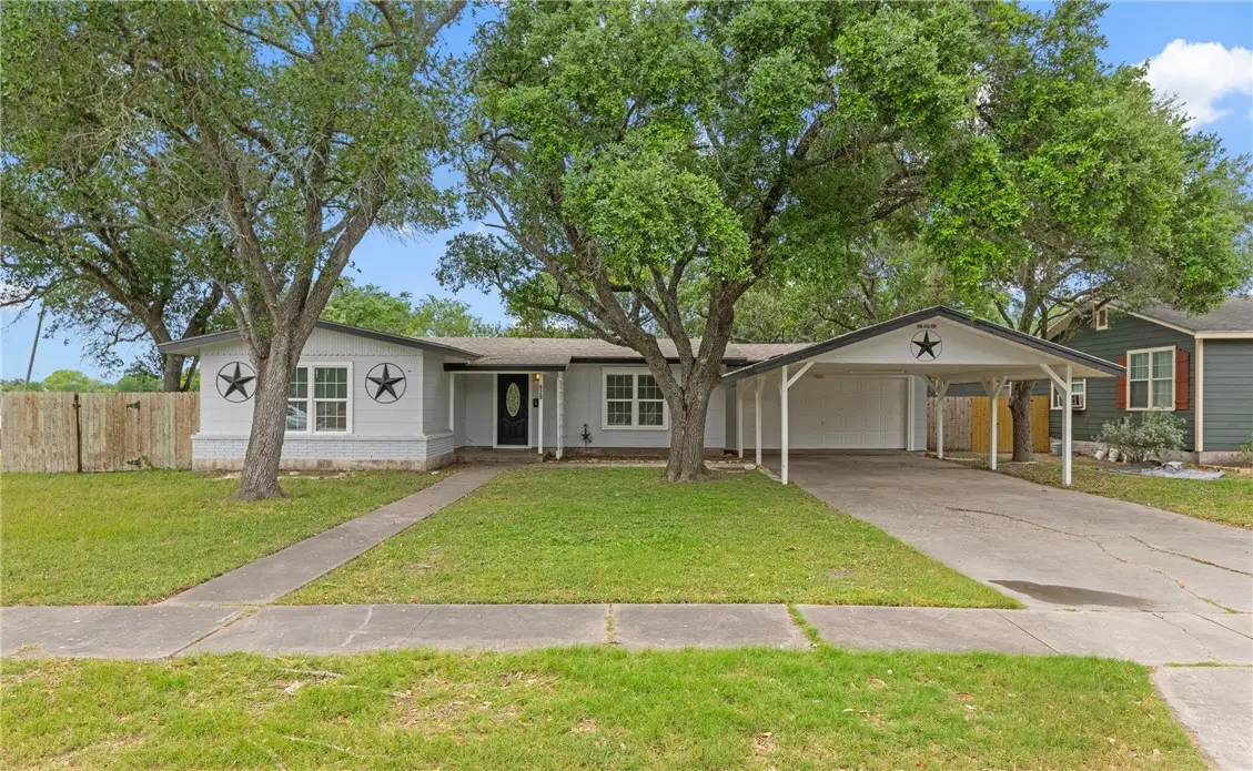 620 E Ninth, Bishop, TX 78343 - Image #1