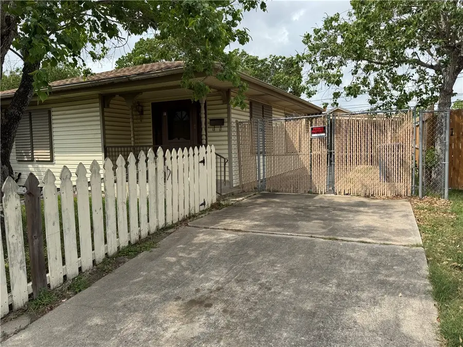 2518 Halsey Street, Corpus Christi, TX 78405 - Image #2