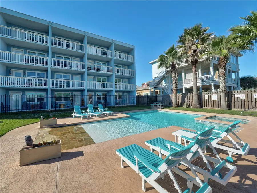 407 Beach Avenue #112, Port Aransas, TX 78373 - Image #3