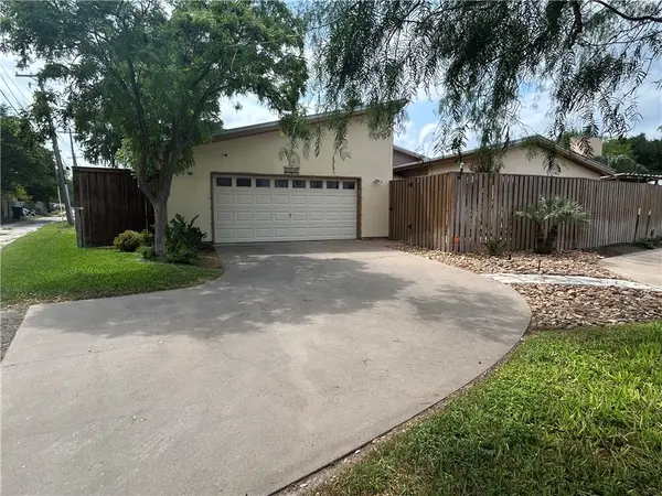 1504 Morningside Drive, Alice, TX 78332