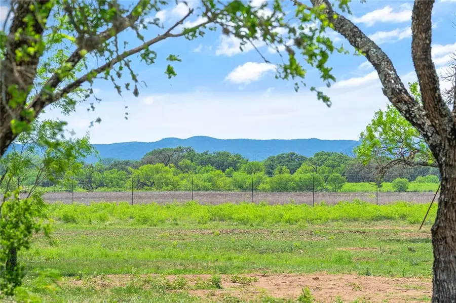 Address Withheld By Seller, Utopia, TX 78884 - Image #2