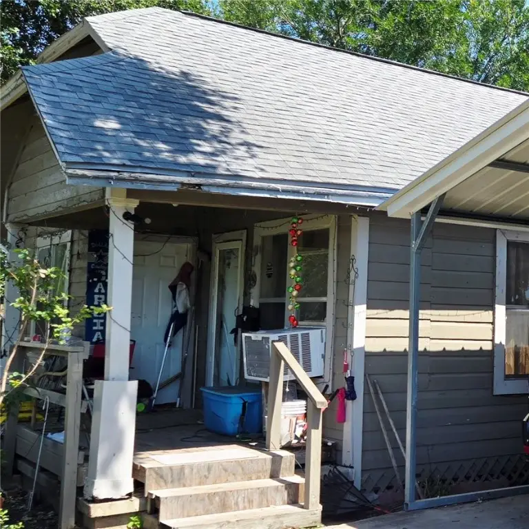 738 W 1st Street, Alice, TX 78332 - Image #1