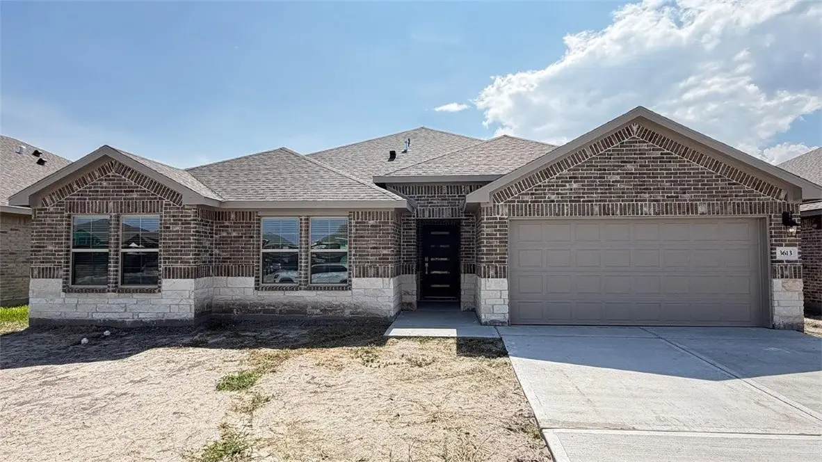 3613 Sahar Lake Drive, Robstown, TX 78380 - Image #1
