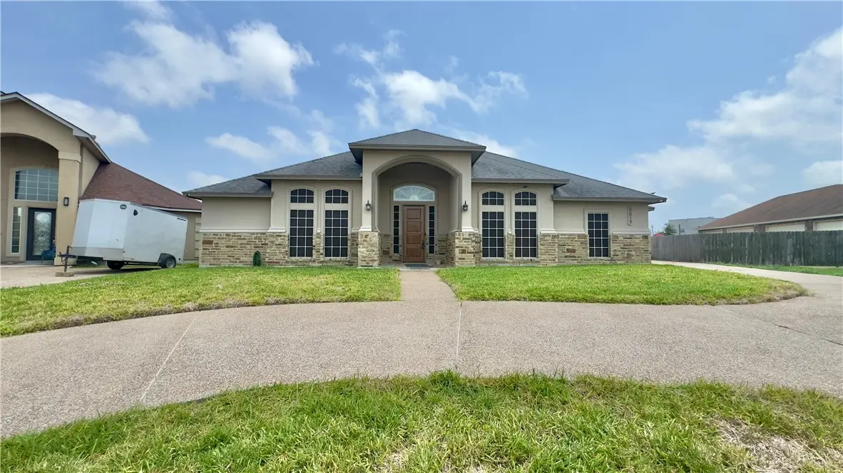 5517 Crossridge Drive, Corpus Christi, TX 78413 - Image #1