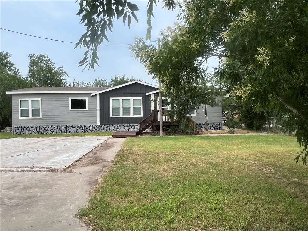 272 Orange Street, Mathis, TX 78368 - Image #1