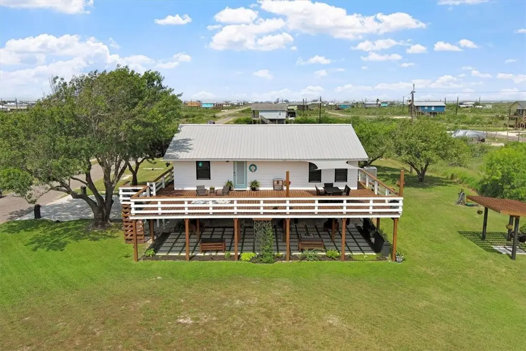 342 W Misty Oak Lane, Rockport, TX 78382 - Image #1