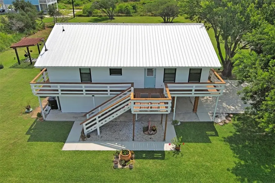 342 W Misty Oak Lane, Rockport, TX 78382 - Image #2