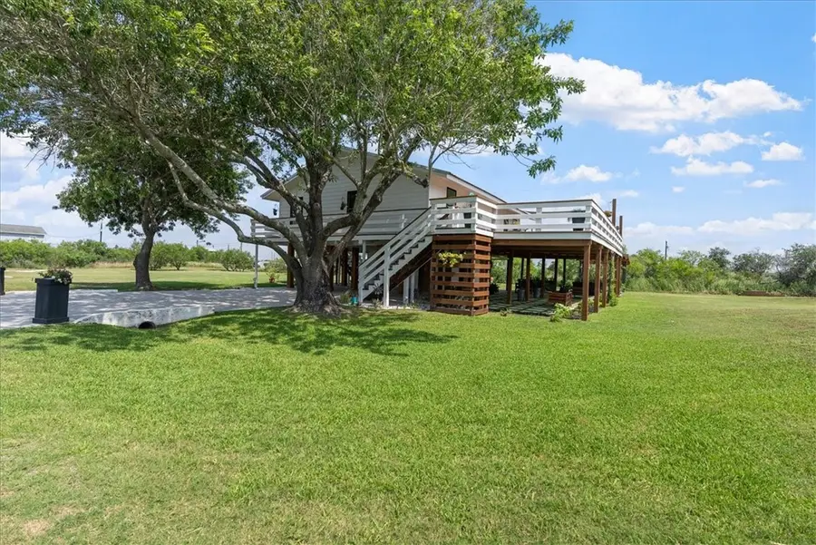 342 W Misty Oak Lane, Rockport, TX 78382 - Image #3