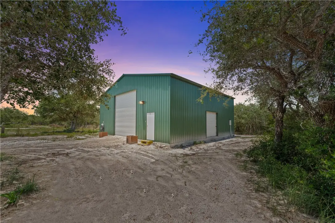 2122 Prairie, Rockport, TX 78382 - #1