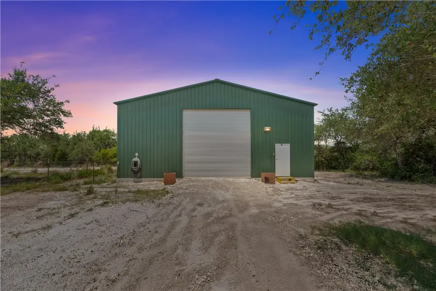 2122 Prairie, Rockport, TX 78382 - #2