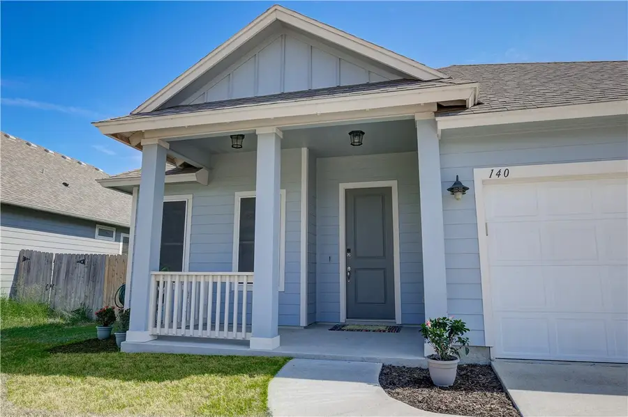 140 Shadow Moss, Rockport, TX 78382 - Image #2