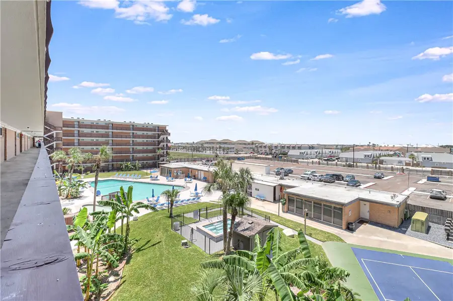 14810 Windward Drive #209, Corpus Christi, TX 78418 - Image #2