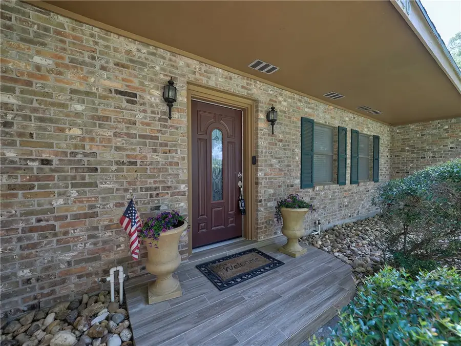 1540 W Deberry Avenue, Aransas Pass, TX 78336 - Image #2