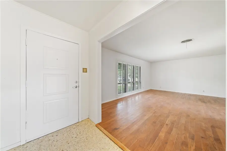 445 Poenisch, Corpus Christi, TX 78412 - Image #3