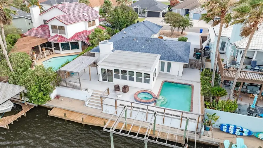 13765 Eaglesnest Bay Drive, Corpus Christi, TX 78418 - Image #2