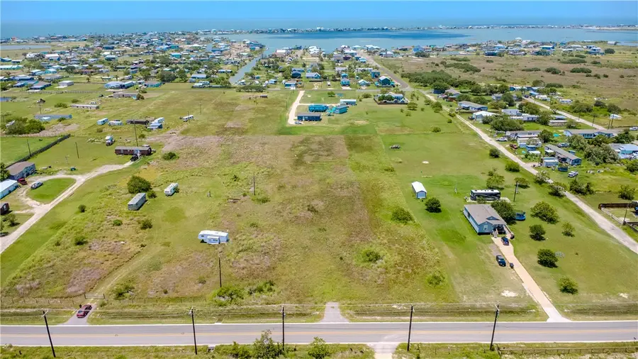 414 Rattlesnake Point, Rockport, TX 78382 - Image #3