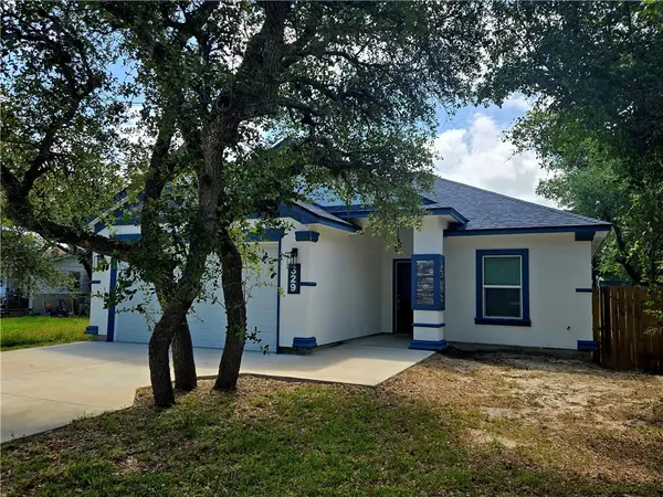 329 N 10th Street, Aransas Pass, TX 78336