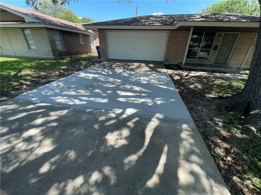117 E Broadway Avenue, Portland, TX 78374 - Image #3