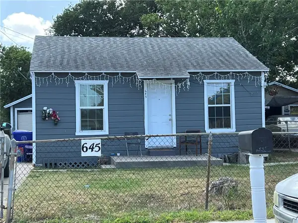645 Vera Cruz Street, Corpus Christi, TX 78405