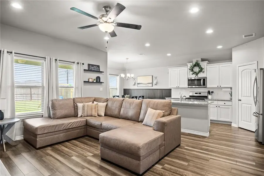 2689 Everly Ln, Corpus Christi, TX 78415 - Image #3