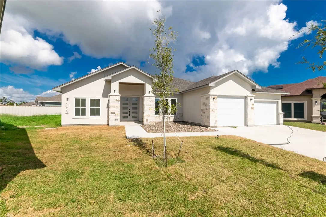 3005 Saint Eustatius Way, Corpus Christi, TX 78418 - Image #1