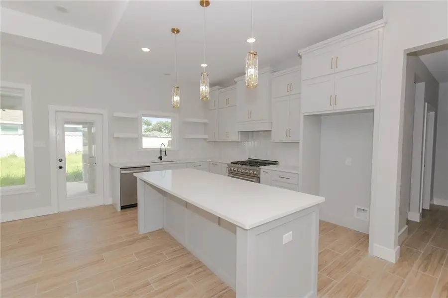 3005 Saint Eustatius Way, Corpus Christi, TX 78418 - Image #3