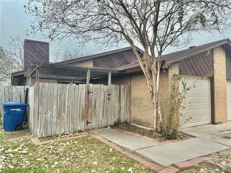 6624 Hardwick Drive, Corpus Christi, TX 78412 - Image #2