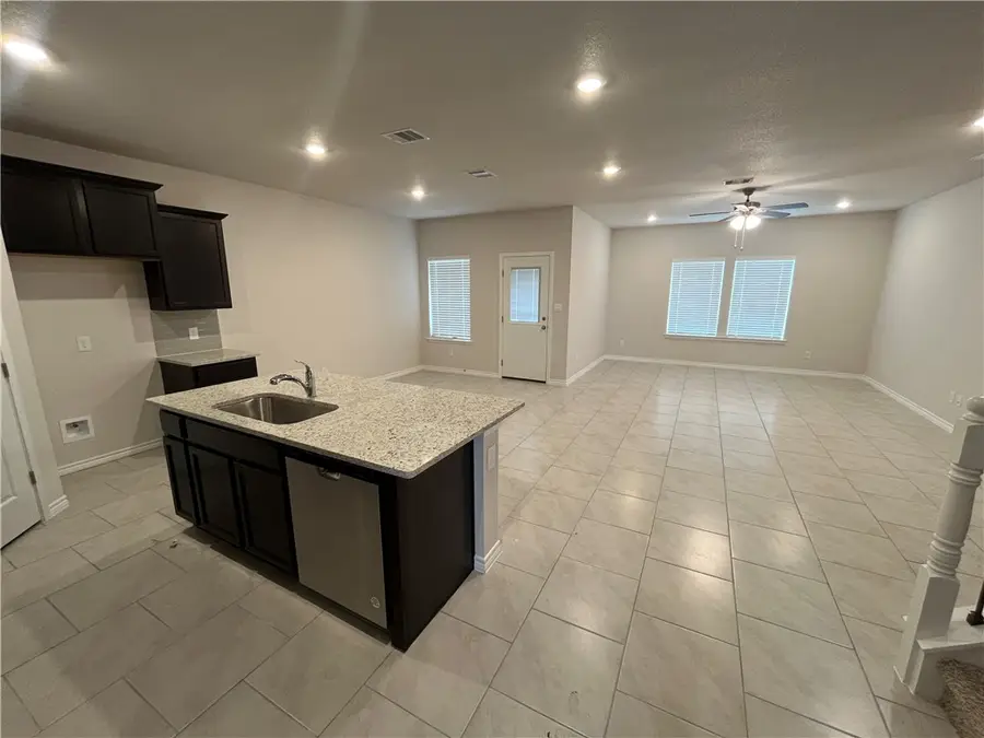 7305 Wilder Lane, Corpus Christi, TX 78414 - Image #3