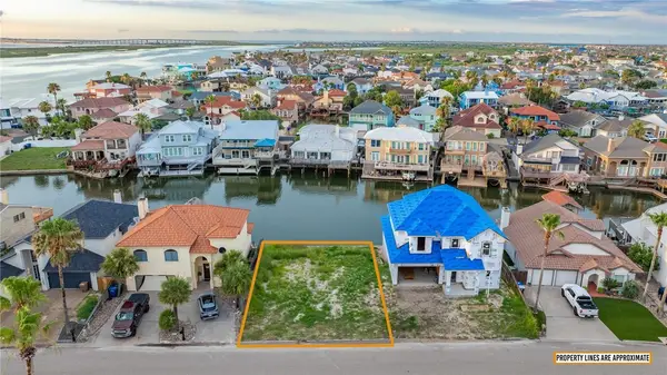 13530 Peseta Court, Corpus Christi, TX 78418