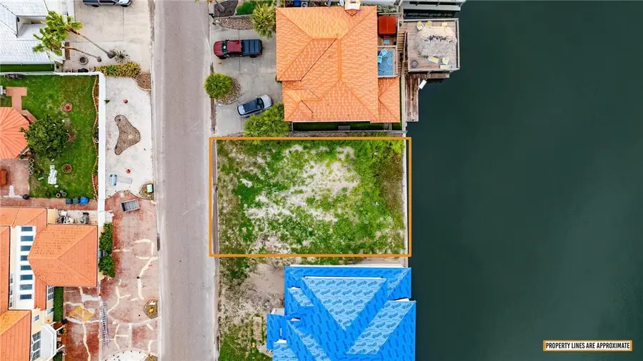 13530 Peseta Court, Corpus Christi, TX 78418 - Image #3