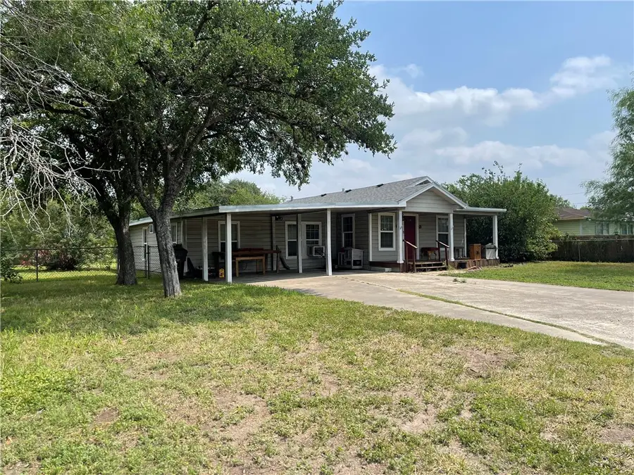408 W Ave C, Kingsville, TX 78363 - Image #3