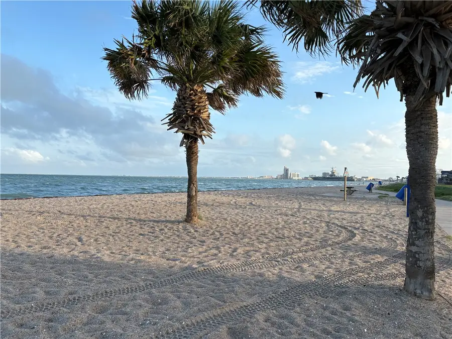 3938 Surfside #3337, Corpus Christi, TX 78402 - Image #2