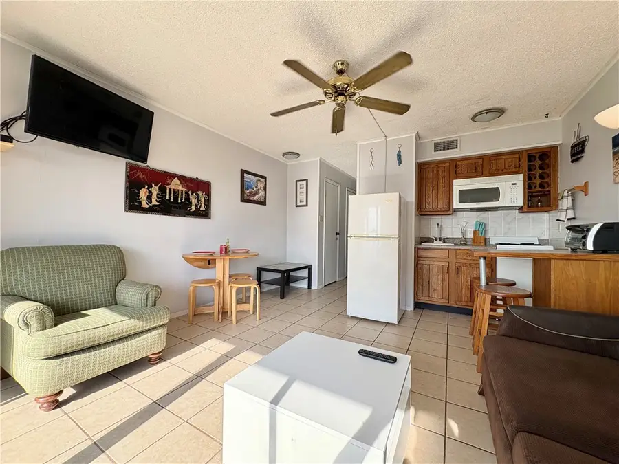 3938 Surfside #3337, Corpus Christi, TX 78402 - Image #3
