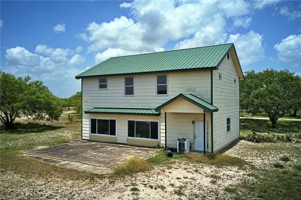 285 N County Road 353, Orange Grove, TX 78372
