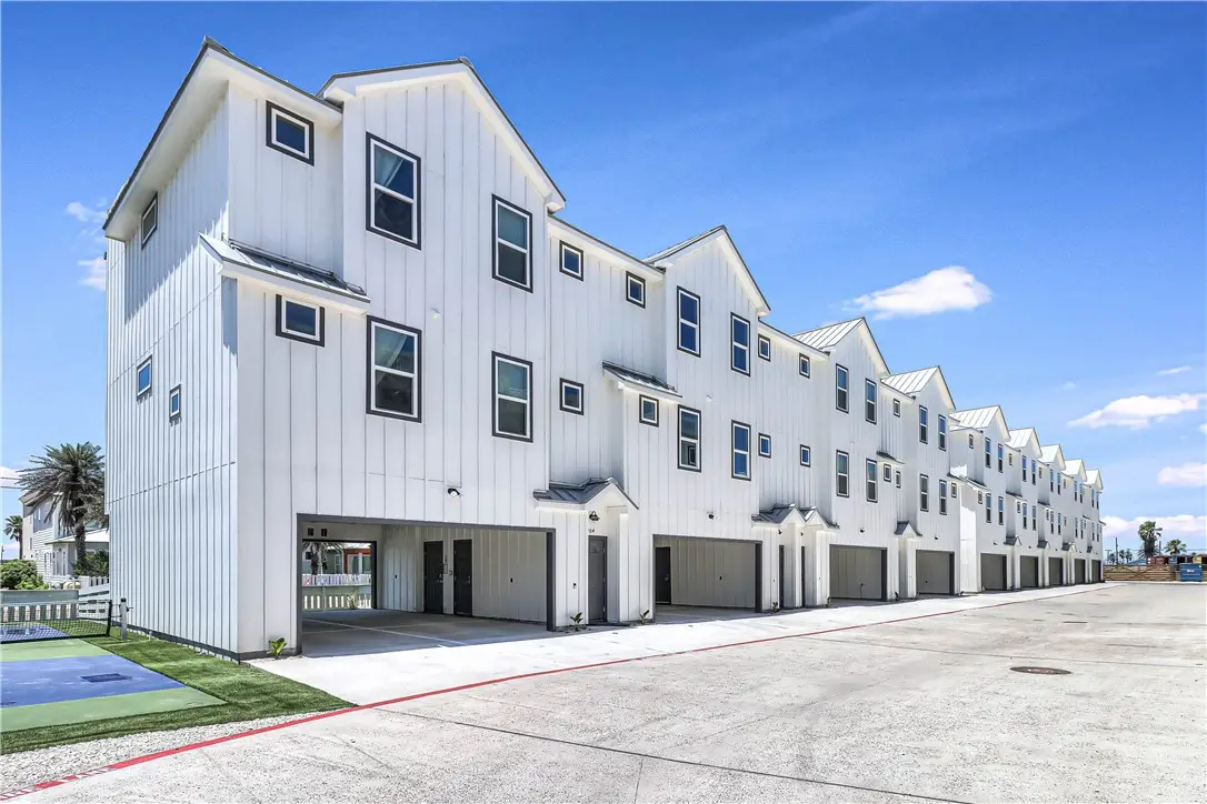 603 E Avenue G #203, Port Aransas, TX 78373 - Image #1