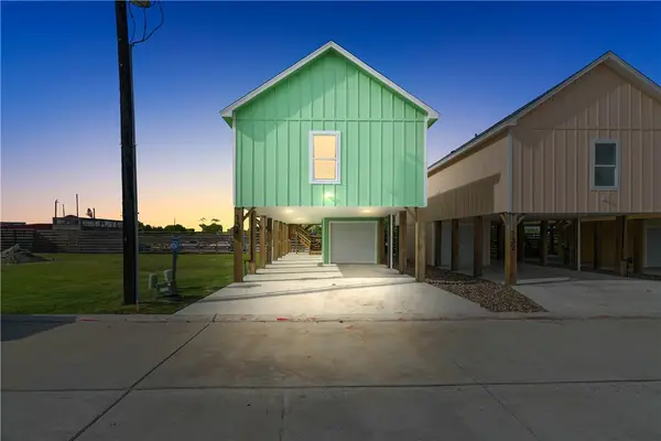 134 Laguna Village Drive, Corpus Christi, TX 78418